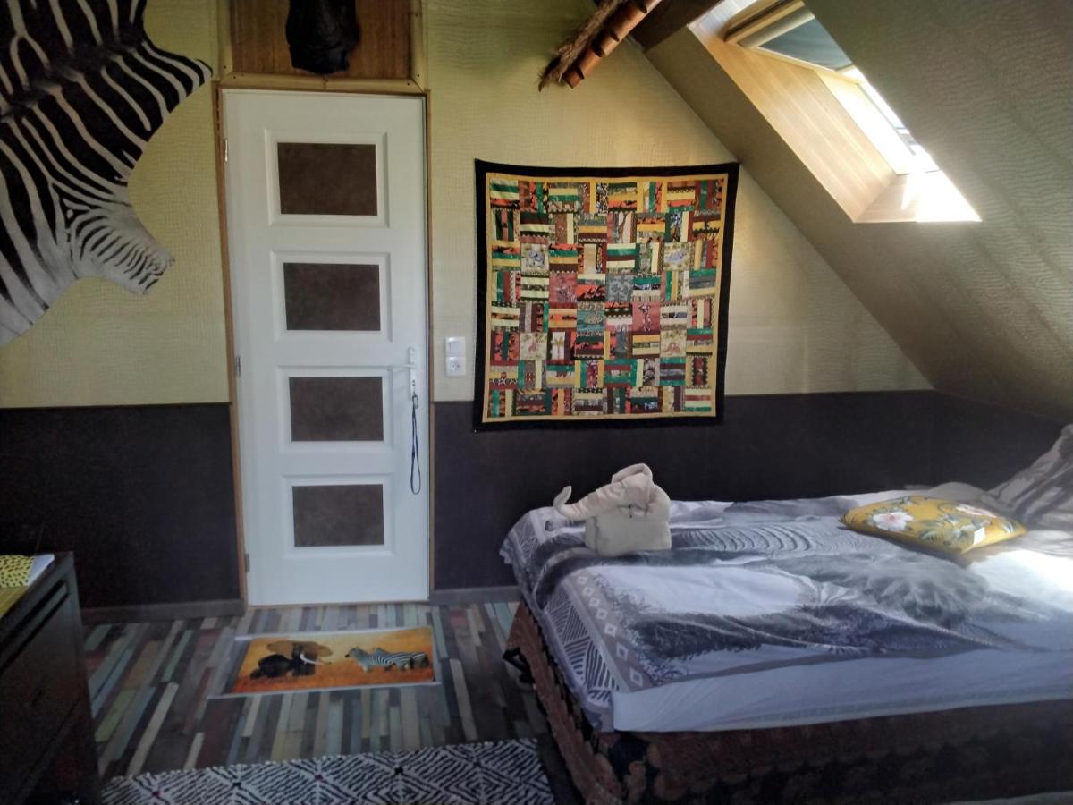 O Tour Du Monde Bed & Breakfast Cellettes  Bagian luar foto