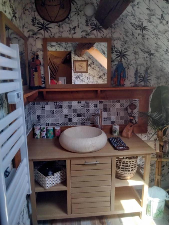 O Tour Du Monde Bed & Breakfast Cellettes  Bagian luar foto